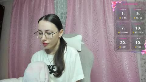 Asty online show from October 21, 2025, 2:34 am