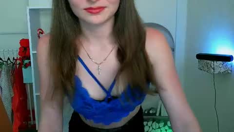 Snapshot of kiss_shy chatting on June 7, 2026, 12:20 pm Valeria online show from June 7, 2026, 12:20 pm