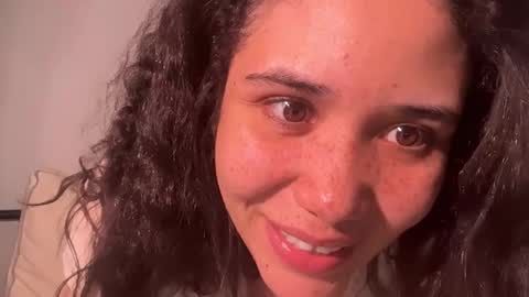 Kiss  Currency online show from February 9, 2026, 11:31 pm