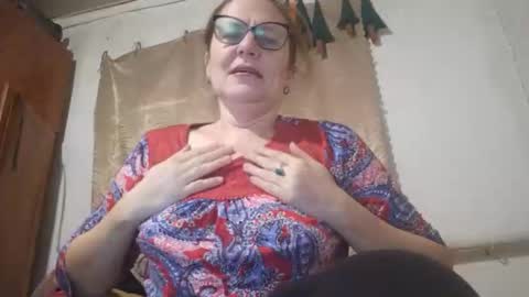 kissandvibe online show from December 4, 2025, 8:01 am