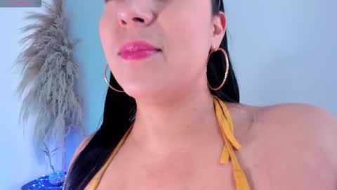 Snapshot of kissasins22 chatting on November 30, 2025, 2:32 pm kissasins22 online show from November 30, 2025, 2:32 pm