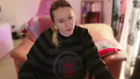 kissica online show from February 27, 2025, 10:15 am