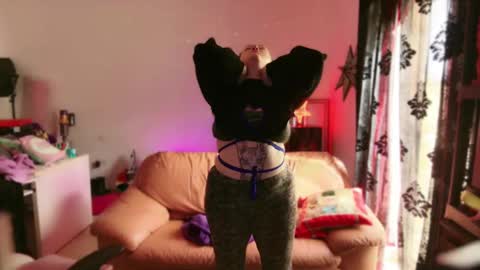 kissica online show from March 11, 2025, 8:52 am