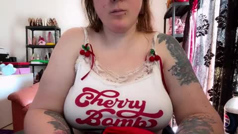 kissica online show from April 6, 2026, 8:48 am