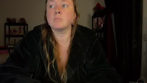 kissica online show from April 7, 2026, 7:14 pm