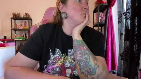 kissica online show from April 26, 2026, 3:32 pm