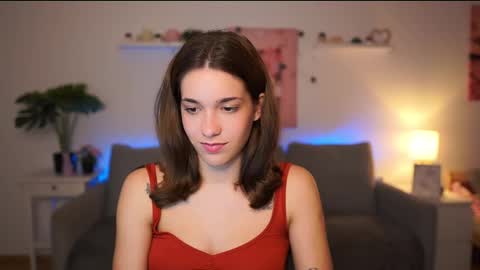 Sisi online show from October 14, 2025, 1:12 pm