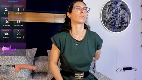 Kissing Company online show from January 14, 2025, 5:19 am