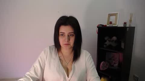 kissleoxx online show from December 16, 2025, 11:48 am