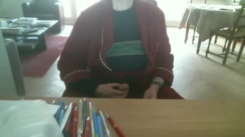 kisslog1 online show from November 22, 2025, 2:49 pm