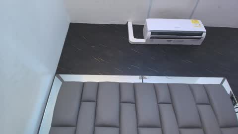 BELLA FLAME online show from January 15, 2026, 7:06 pm