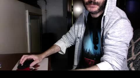 kissofbanned1983 online show from October 30, 2025, 9:33 am