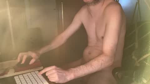Snapshot of kissofbanned1983 chatting on July 24, 2026, 9:40 am kissofbanned1983 online show from July 24, 2026, 9:40 am
