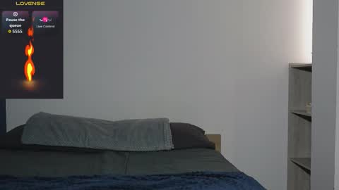 kite__ online show from October 10, 2025, 3:00 pm