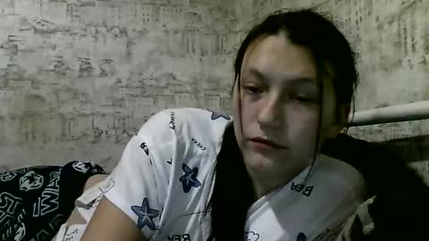 kiti_kitiss online show from January 5, 2025, 5:30 pm
