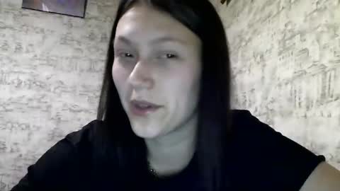 kiti_kitiss online show from February 8, 2025, 4:04 pm
