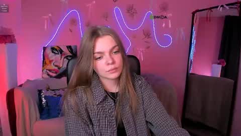 Snapshot of kitniss_dreamy chatting on April 30, 2026, 7:42 pm kitniss online show from April 30, 2026, 7:42 pm