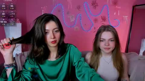 Snapshot of kitniss_dreamy chatting on May 17, 2026, 7:10 pm kitniss online show from May 17, 2026, 7:10 pm