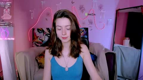 Snapshot of kitniss_dreamy chatting on May 24, 2026, 7:08 pm kitniss online show from May 24, 2026, 7:08 pm