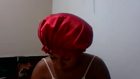 Snapshot of kitra_new chatting on November 1, 2025, 5:53 am kitra_new online show from November 1, 2025, 5:53 am