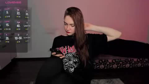 Kitsune online show from February 12, 2026, 9:43 pm