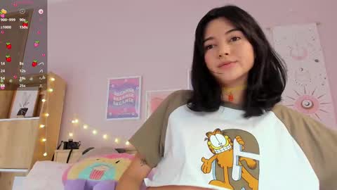 Snapshot of kittenmoon_ chatting on October 3, 2025, 4:59 pm online show from October 3, 2025, 4:59 pm