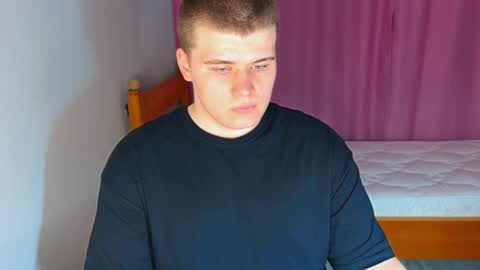 Snapshot of kittenmur chatting on April 27, 2026, 3:10 pm Vlad online show from April 27, 2026, 3:10 pm
