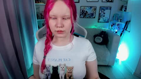 kittenxoann online show from June 5, 2026, 5:40 pm