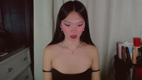 KITTY online show from June 3, 2026, 10:48 pm