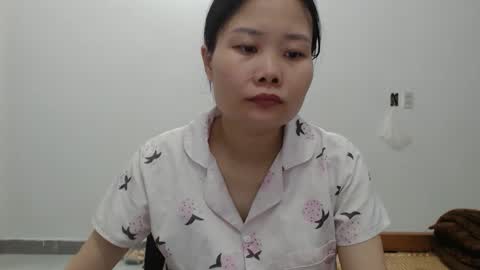 kitti_baby2x online show from April 21, 2026, 11:49 am