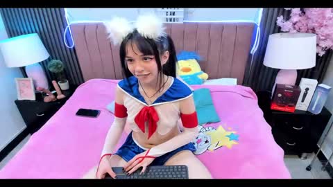 kumicatt  online show from May 21, 2026, 7:32 pm