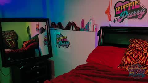 Kittie Purry online show from February 26, 2025, 5:09 am