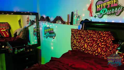 Kittie Purry online show from March 7, 2025, 7:19 am