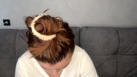 Ellaiza online show from April 3, 2026, 11:30 am