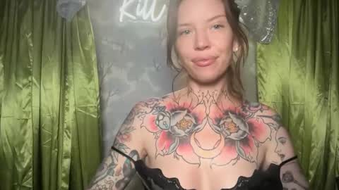kittjones33 online show from May 9, 2026, 11:15 am