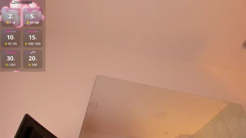 Snapshot of kitty__rouse chatting on May 30, 2026, 6:43 am Kitty online show from May 30, 2026, 6:43 am