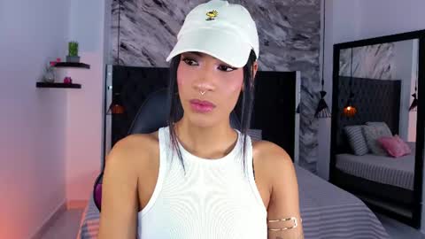 Snapshot of kitty_collins_ chatting on July 1, 2026, 12:07 pm Kitty online show from July 1, 2026, 12:07 pm