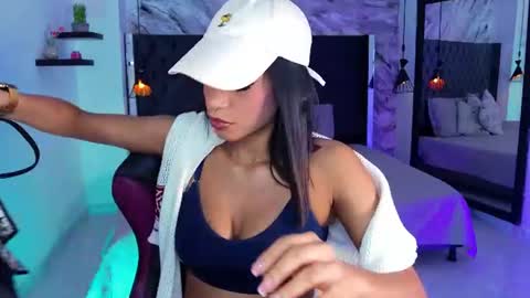Snapshot of kitty_collins_ chatting on July 2, 2026, 12:00 pm Kitty online show from July 2, 2026, 12:00 pm