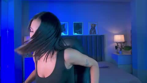 Snapshot of kitty_collins_ chatting on July 9, 2026, 8:02 pm Kitty online show from July 9, 2026, 8:02 pm
