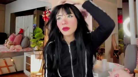 Snapshot of kitty_eliffe chatting on September 17, 2025, 8:43 pm kitty online show from September 17, 2025, 8:43 pm