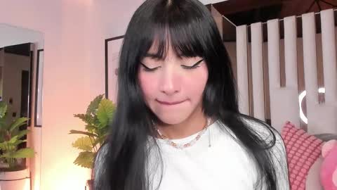 Snapshot of kitty_eliffe chatting on November 12, 2025, 11:03 pm kitty online show from November 12, 2025, 11:03 pm