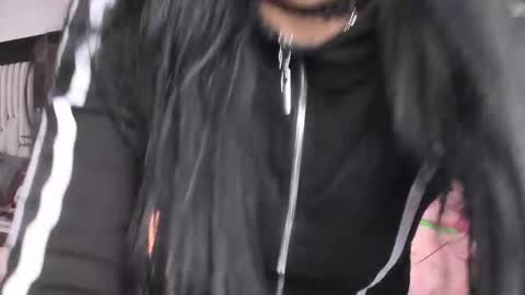 Snapshot of kitty_eliffe chatting on December 4, 2025, 10:07 pm kitty online show from December 4, 2025, 10:07 pm