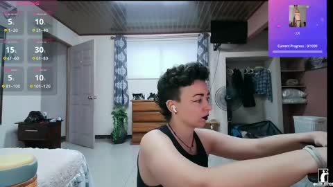 Snapshot of kitty_fitty29 chatting on May 17, 2026, 11:34 pm kitty_fitty29 online show from May 17, 2026, 11:34 pm
