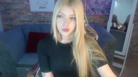 kitty_fox_b online show from February 6, 2025, 12:48 pm