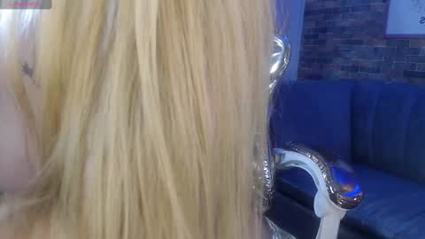 kitty_fox_b online show from March 8, 2025, 3:45 pm