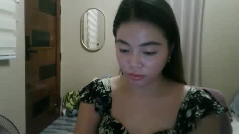 kitty_fussy online show from April 23, 2026, 6:36 am