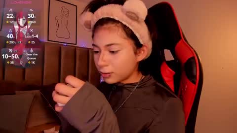 Camila online show from February 10, 2025, 2:30 am