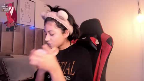 Camila online show from March 6, 2025, 2:41 am