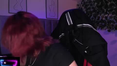 Camila online show from November 5, 2025, 2:11 am