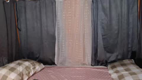 kitty_kim07 online show from October 15, 2025, 8:47 am